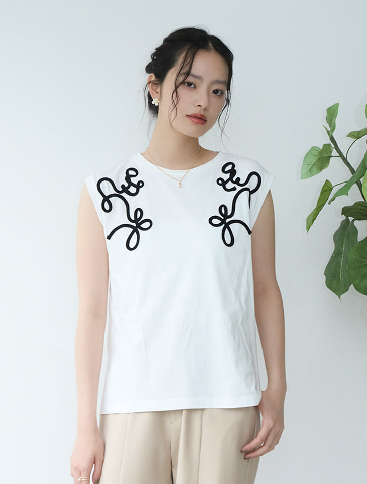 コード刺しゅうフレンチTシャツ