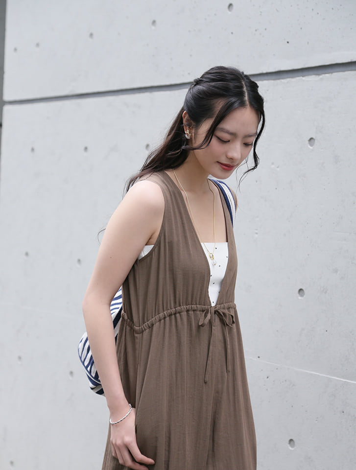 fifth 胸元切り替え麻混ロンパース | 人気レディースファッション通販