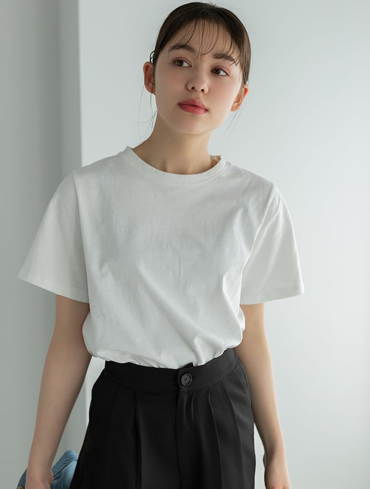 ニュアンスカラークルーネックTシャツ