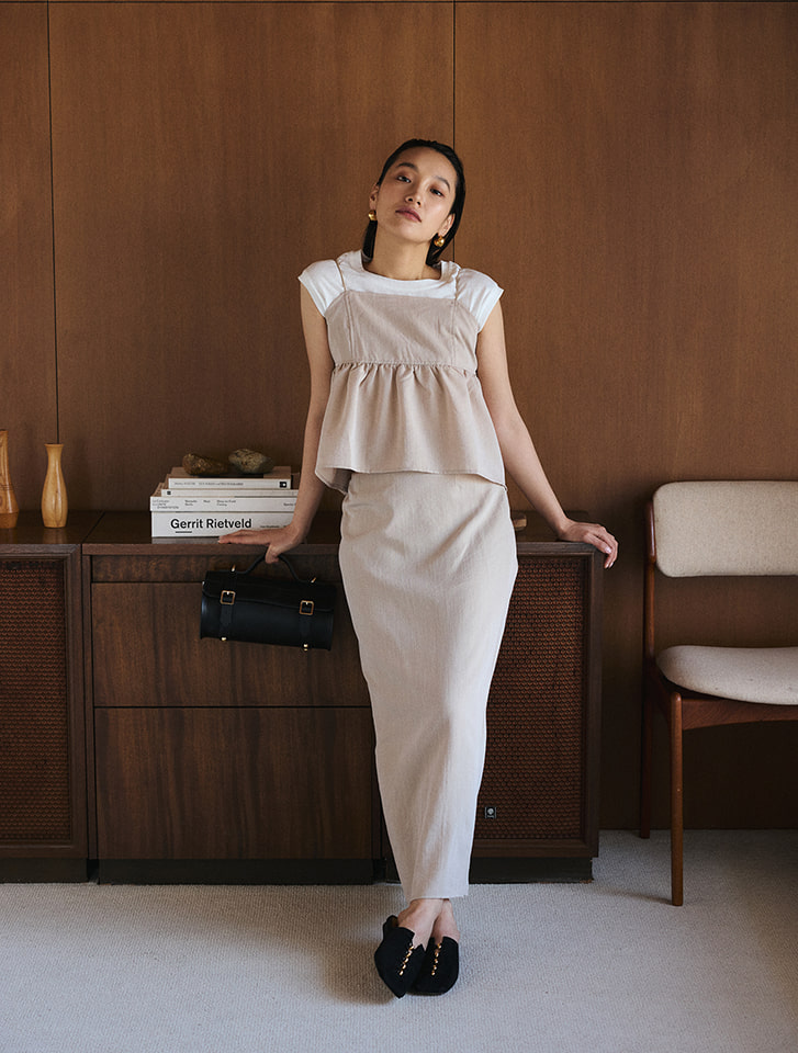 Adrianna Papell☆コーラル色のオフショルダージャンプスーツ Adrianna Papell☆コーラル色のオフショルダージャンプスーツ