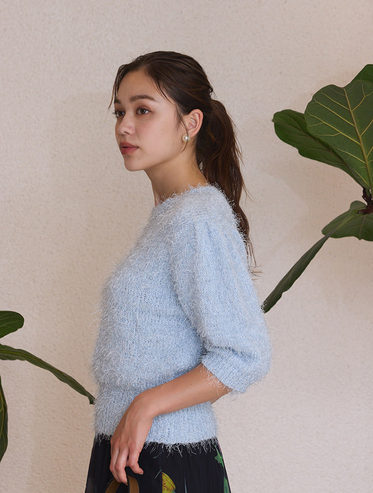 ヒナリ　フェザーヤーン半袖プルオーバー hinari（ヒナリ）の「フェザーヤーン半袖プルオーバー（Tシャツ