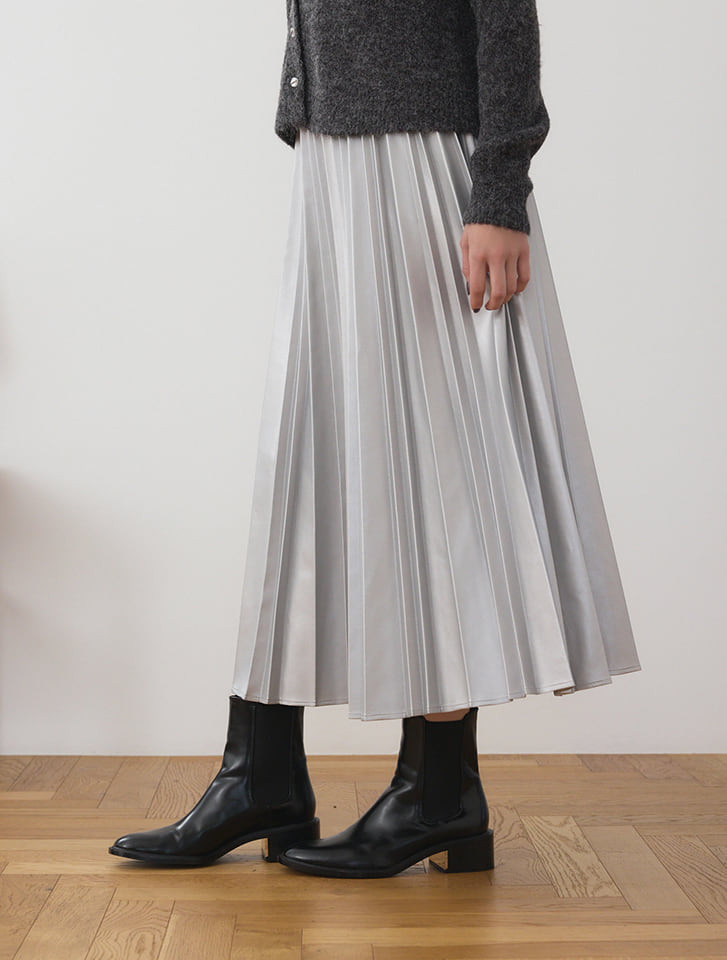 Edit Sheen フェイクレザーミディプリーツスカート | 人気レディース