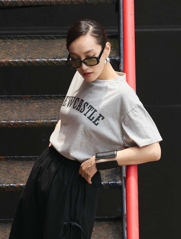 Edit Sheen カレッジロゴTシャツ | 人気レディースファッション Edit Sheen カレッジロゴTシャツ | 人気レディースファッション