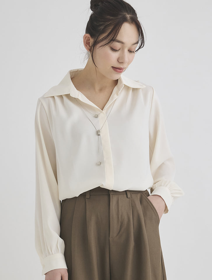 【fifth/フィフス】ネックレス付スキッパーブラウス 【fifth/フィフス】ネックレス付スキッパーブラウス