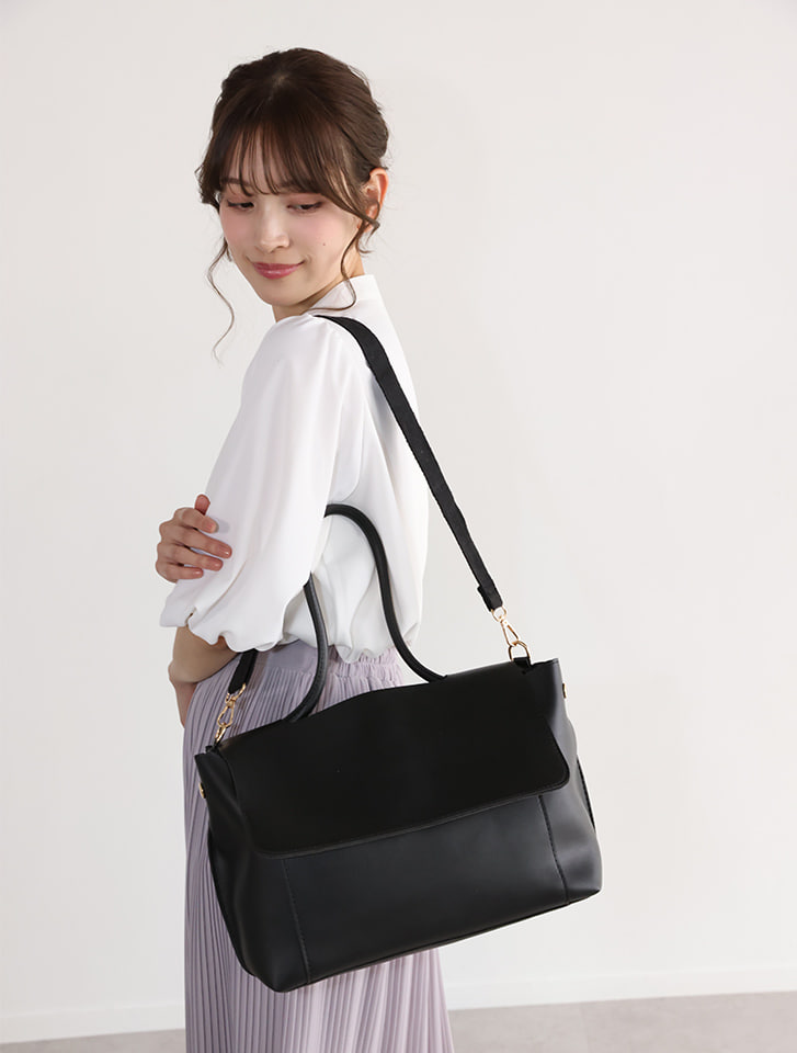 トップハンドルフラップバッグ