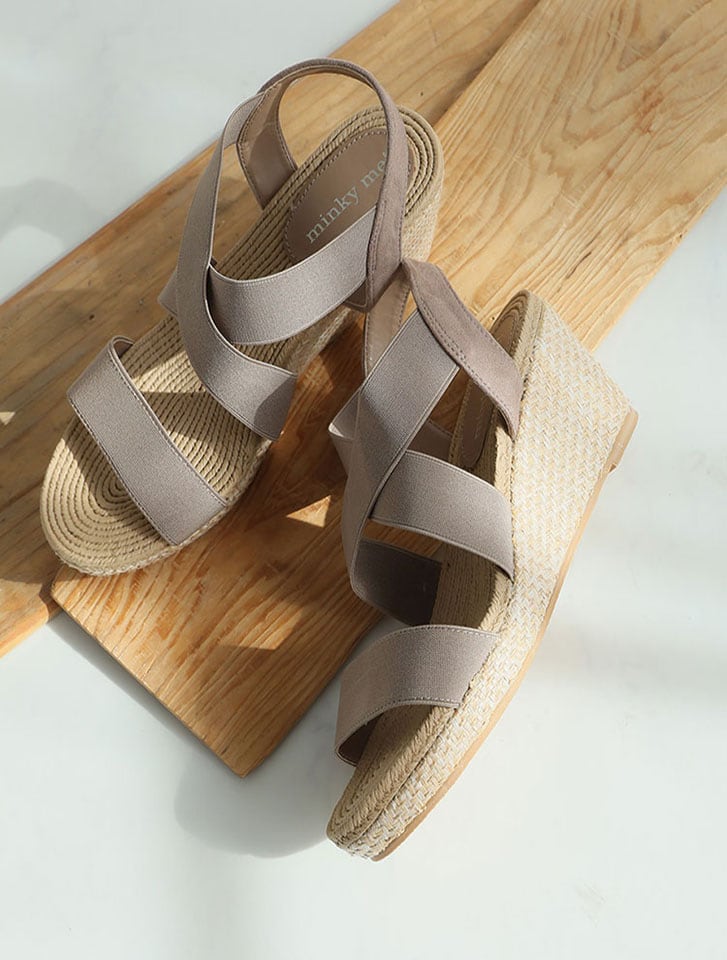 【minky me!】柔らかウェッジソール＆ジュート柄ふかふかクッション7cmゴムフィットサンダル