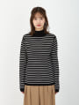 ハイネックボーダーニット