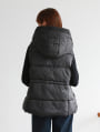 ウエストマーク中綿ベスト