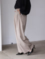 タックワイドパンツ