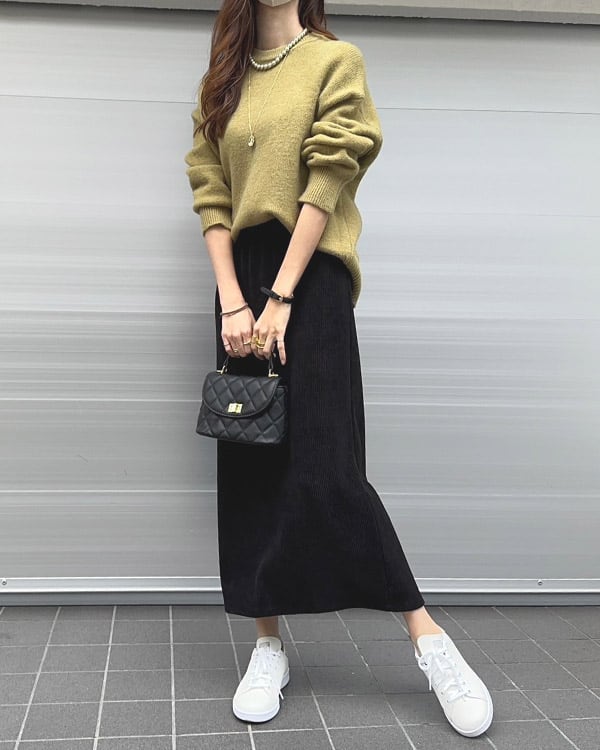 コーデュロイバックスリットナロースカート