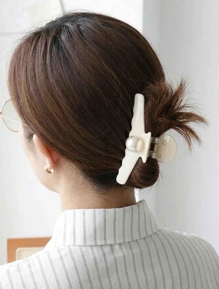 パールポイントヘアクリップ
